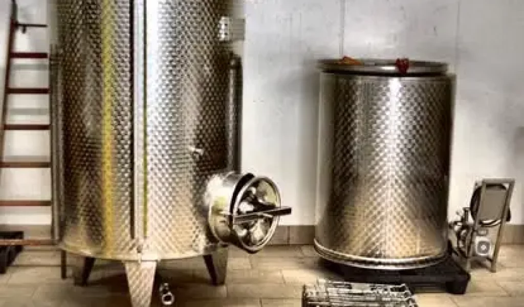 Sottotorre-CANTINA